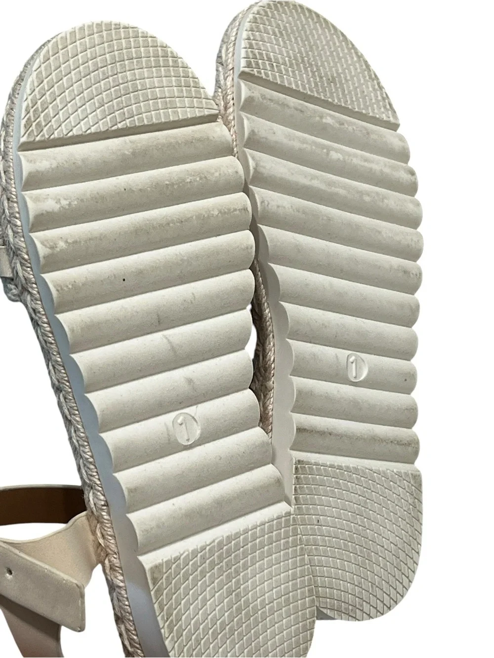 Steve Madden Girls Espadrille Sandals w/Seashell Charms - Size 1